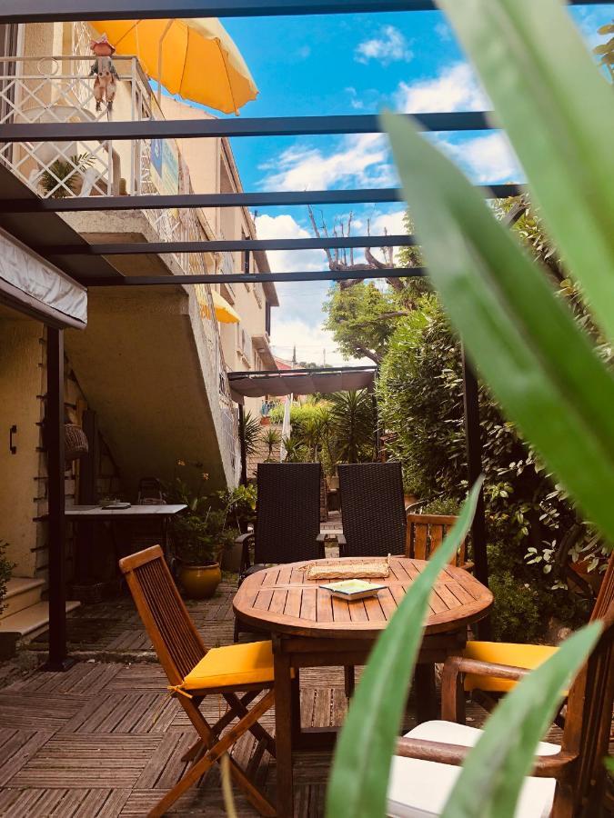 Votre Sejour A Sanary Dans Bas De Villa Avec Terrasse Vegetalisee Et Abritee Exposition Est Sud Ouest A 400M Du Centre Ville En Zone Pietonne Ou Tout Peut Se Faire A Pied Sanary-sur-Mer Eksteriør bilde